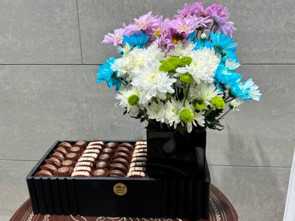 ⁦صينيه خشب مع ورد وكاكاو⁩ - الصورة ⁦3⁩