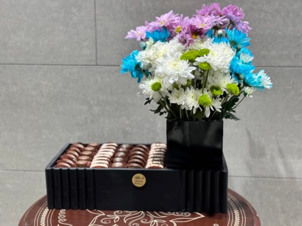 ⁦صينيه خشب مع ورد وكاكاو⁩ - الصورة ⁦4⁩